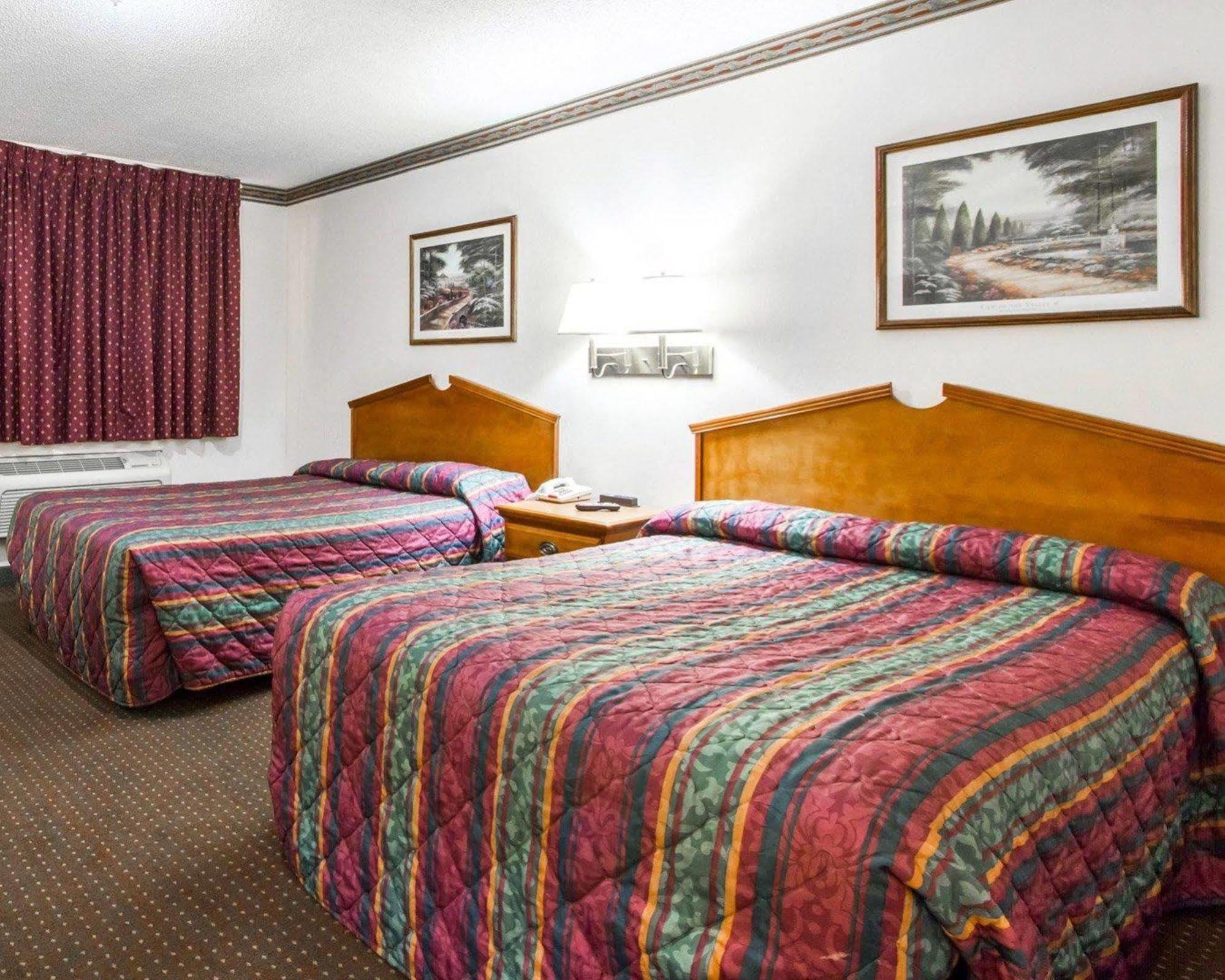 Americas Best Value Inn Opelika Kültér fotó